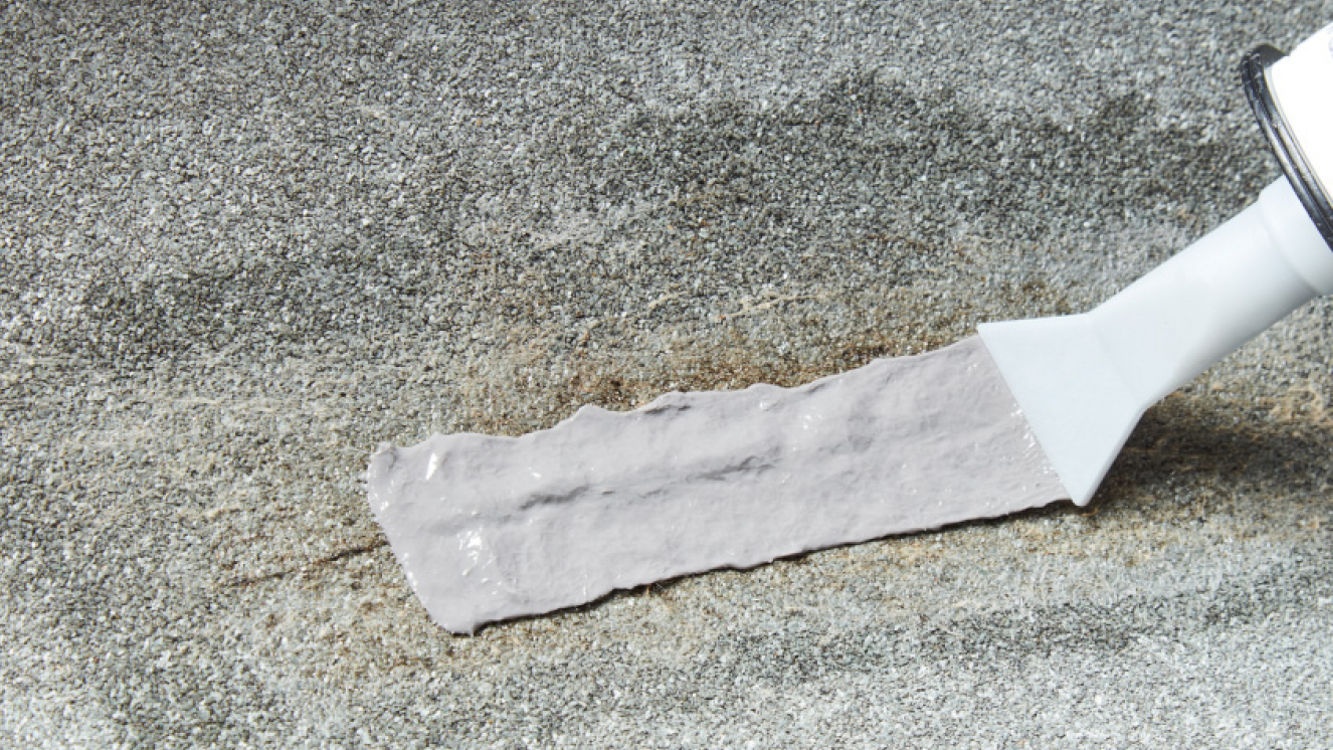 Emergency roof repair service